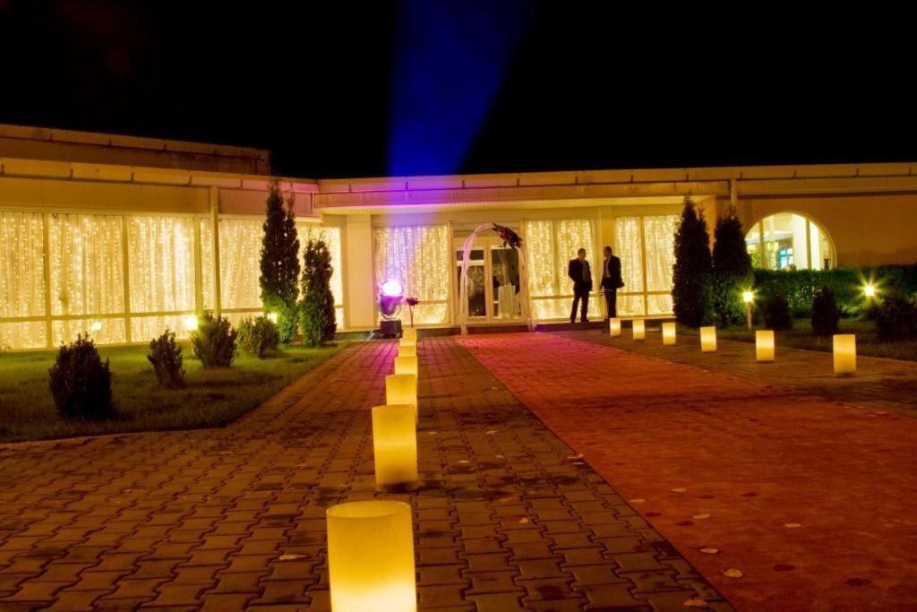 Hotel Star Pitesti Exterior photo