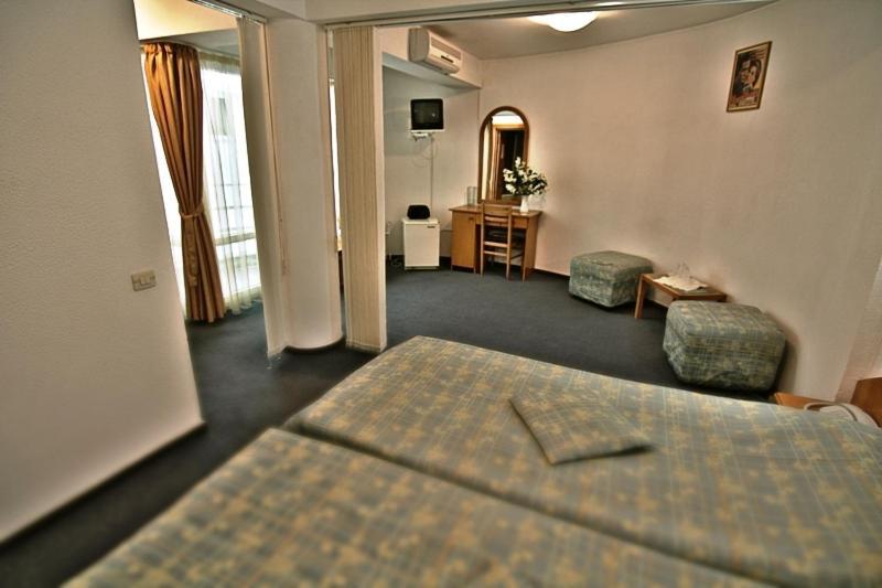 Hotel Star Pitesti Room photo